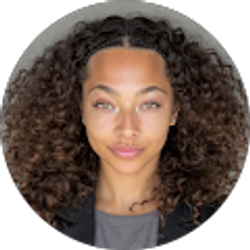 Profile photo of Alexandra Gore