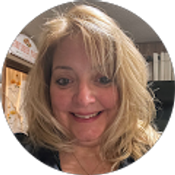 Profile photo of Lora Girard