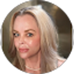 Profile photo of Rebecca Lynn
