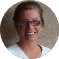 Profile photo of Tracey Gray