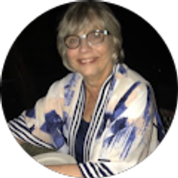 Profile photo of Linda Lake