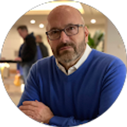 Profile photo of Louis Roe, Jr.