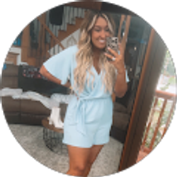 Profile photo of Liz Hernandez