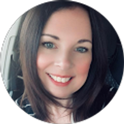 Profile photo of Cassandra Lesniczak