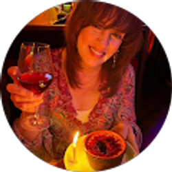 Profile photo of Plot Twists