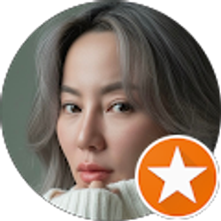 Profile photo of Vivian Nguyen