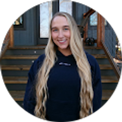 Profile photo of Nadia Retoff