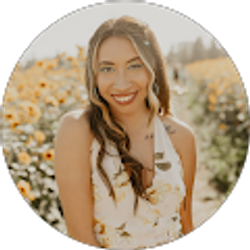 Profile photo of Elizabeth Gomez