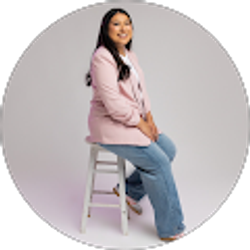 Profile photo of Claudia Viguerias