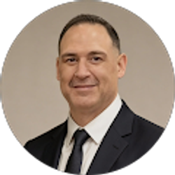 Profile photo of Aaron Oskian