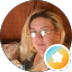 Profile photo of Holly Cardell