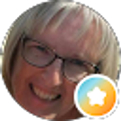Profile photo of Debbie Siemieniewski