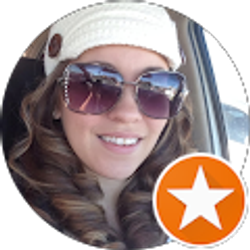 Profile photo of Lindsay Hanson