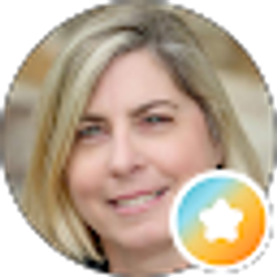 Profile photo of Elizabeth McQuiston