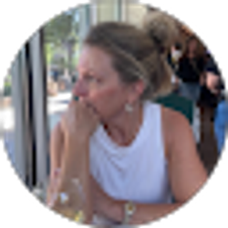 Profile photo of Deanna Reynolds