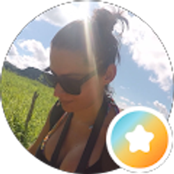 Profile photo of Mo Ni