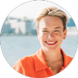 Profile photo of Lauren Wolf