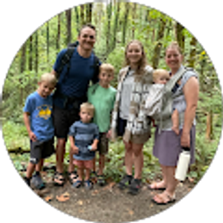 Profile photo of Xander and Amber Knight