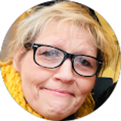Profile photo of Chandra McLean