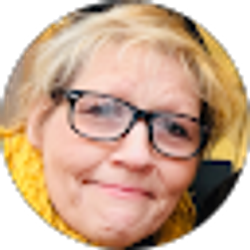 Profile photo of Chandra McLean