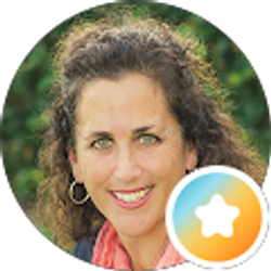 Profile photo of Maile Valentine