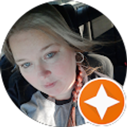 Profile photo of Samantha Holmes