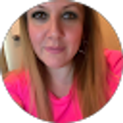 Profile photo of Laura Shio