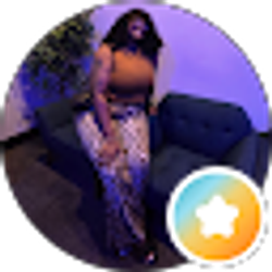 Profile photo of H I
