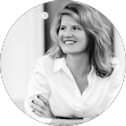 Profile photo of Jennifer Hoitsma