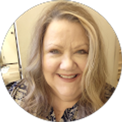 Profile photo of Julie Felton