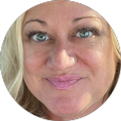 Profile photo of janelle schrader