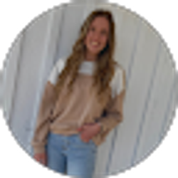 Profile photo of deanna pusser