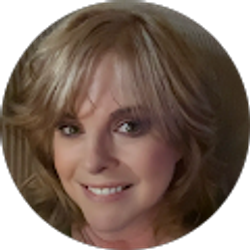 Profile photo of Shari White