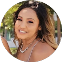 Profile photo of Leticia Lopez