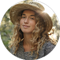 Profile photo of Colleen Conroy