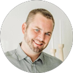 Profile photo of Andrew Headrick