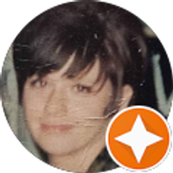 Profile photo of Shelley Stark