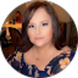 Profile photo of Ruth Fuentes