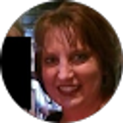 Profile photo of Kelly Roberts