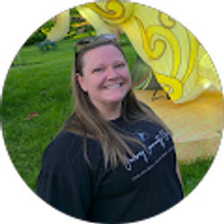 Profile photo of Lisa Winkleman