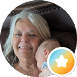 Profile photo of Roselyn Quinn