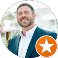 Profile photo of Lee Piper