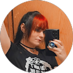 Profile photo of Ashley Peterson