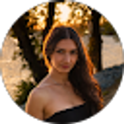 Profile photo of Jennifer Vazquez