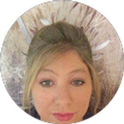 Profile photo of Sandra Bowles