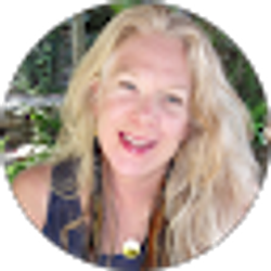 Profile photo of Gaye Lub