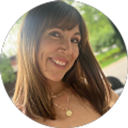 Profile photo of Michelle DiRienzo-Guffey