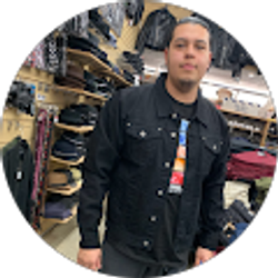 Profile photo of Eli Alien