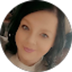 Profile photo of Rachael Young