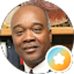 Profile photo of Wayne Holloway